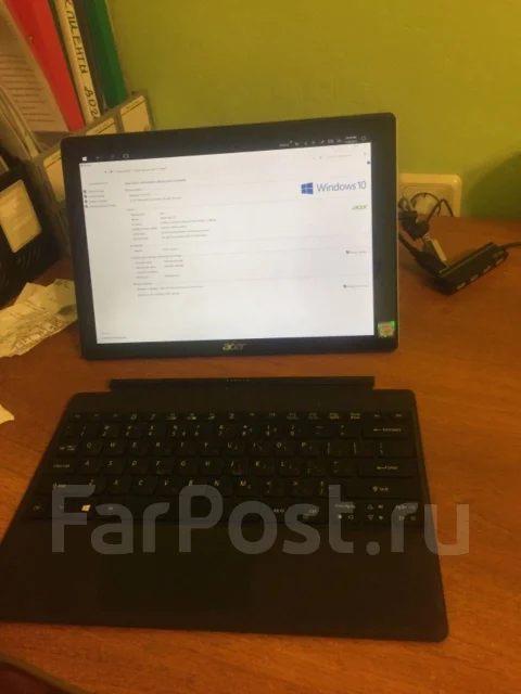 Acer Aspire Switch 10. 12", 2,3����, ��� 8 ��, ���� 256���, WiFi: 1, Bluetooth: 1, ����������� �� 10��. ����
