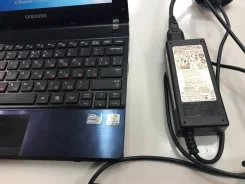 Samsung N350. 10.1", 1 660,0����, ��� 2048 ��, ���� 250���, WiFi, Bluetooth, ����������� �� 4��. ����