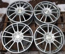 Strada. 7.0x17", 5x100.00, 5x114.30, ET53, ЦО 73,0 мм.