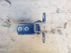 Крепление двери. Toyota: Corona, Prius C, iQ, Avensis, Sprinter Trueno, Corolla, Probox, Altezza, Raum, Sprinter, Mark II Wagon Blit, Caldina, Sprinte...