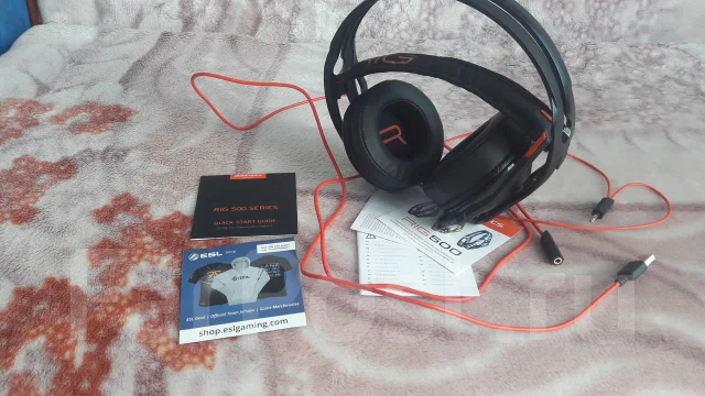Plantronics RIG 500HS ����