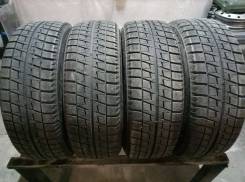 Bridgestone Blizzak Revo2. Зимние, без шипов, 2010 год, износ: 10%, 4 шт