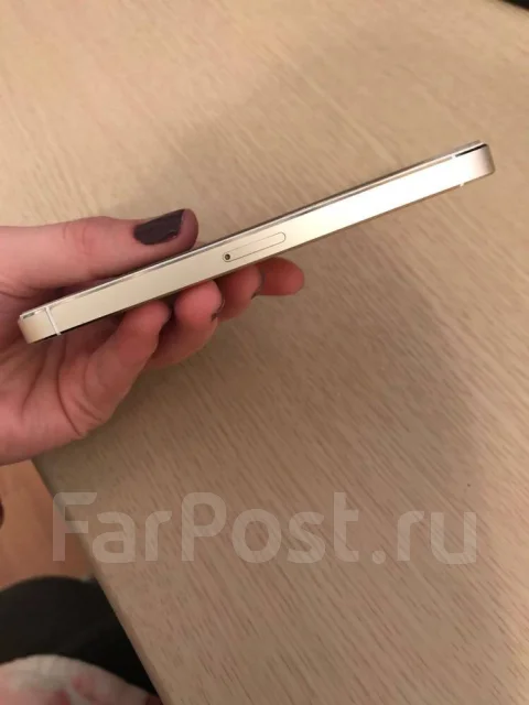 Apple iPhone 5s 16Gb. �/� ����