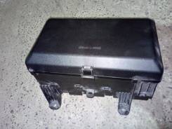 Крышка блока предохранителей. Toyota Land Cruiser, GRJ200, URJ200, URJ202, URJ202W, UZJ200, UZJ200W, VDJ200 Toyota Sequoia, UCK60, UCK60L, UCK65, UCK6...