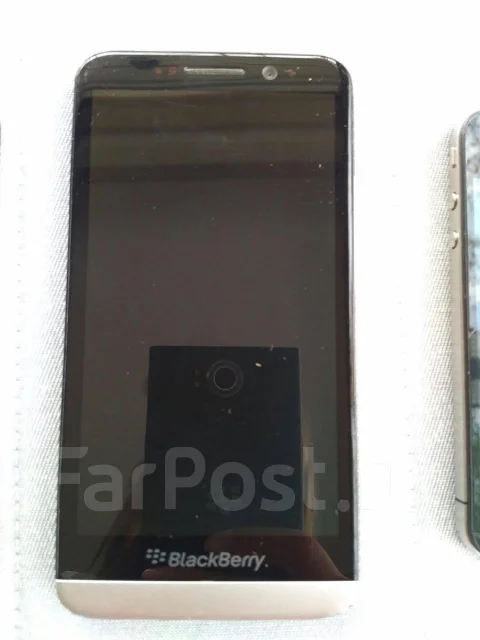 BlackBerry Z30. �/� ����