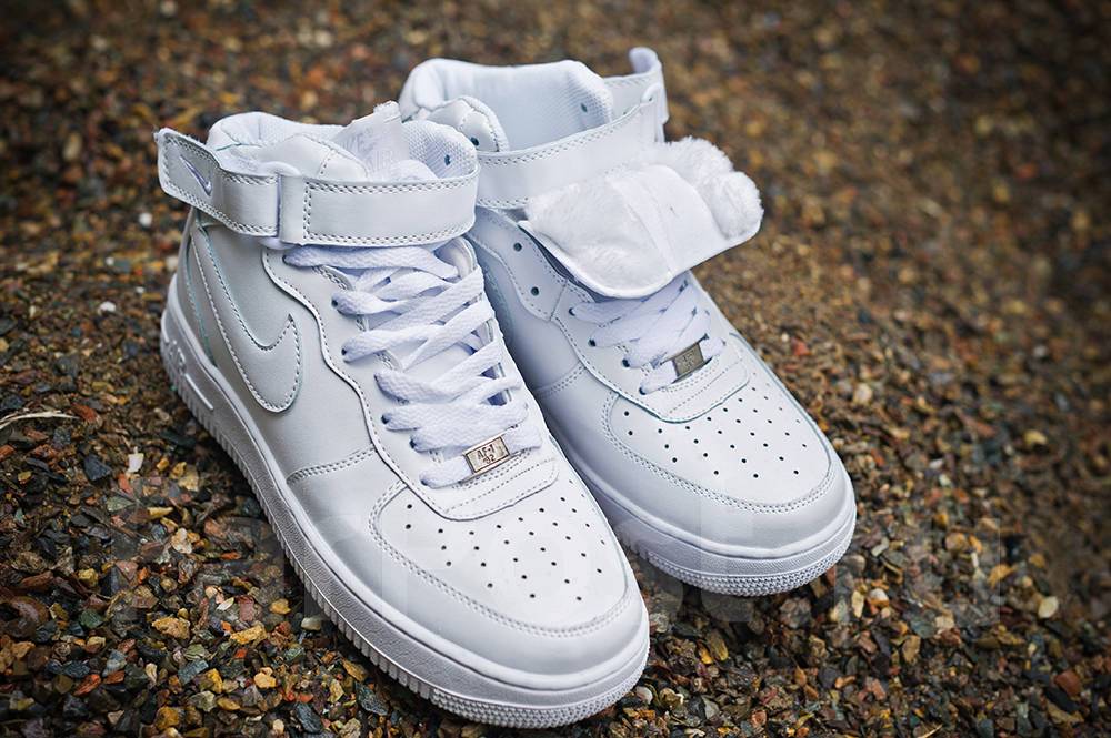 Кроссовки nike force 1. Зимние кроссовки Nike Air Force 1. Найк АИР Форс 1 зимние. Найк АИР Форс 1 с мехом. Зимние кроссовки найк АИР Форс.