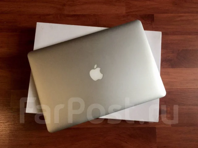 Apple MacBook Pro 15. 15.4", 2 300����, ��� 8 ��, ���� 256���, WiFi: 1, Bluetooth: 1, ����������� �� 7��. ����