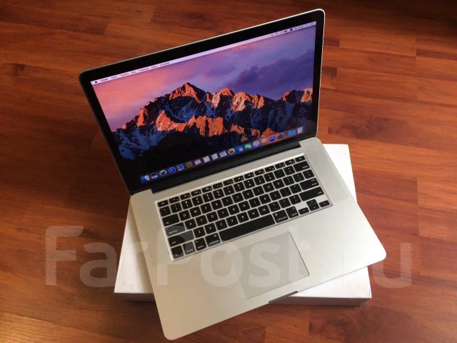 Apple MacBook Pro 15. 15.4", 2 300����, ��� 8 ��, ���� 256���, WiFi: 1, Bluetooth: 1, ����������� �� 7��. ����