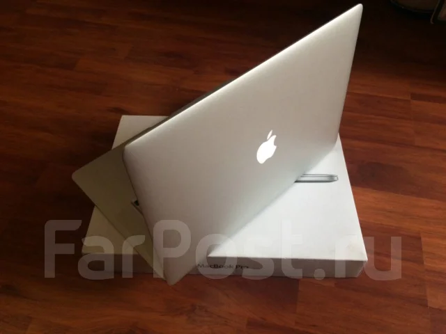 Apple MacBook Pro 15. 15.4", 2 300����, ��� 8 ��, ���� 256���, WiFi: 1, Bluetooth: 1, ����������� �� 7��. ����
