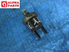 Клапан вакуумный Toyota 90917-11023
