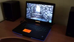 Alienware 18. 18.4", 2,8����, ��� 8 ��, ���� 1 500���, WiFi: 1, Bluetooth: 1, ����������� �� 1��. ����