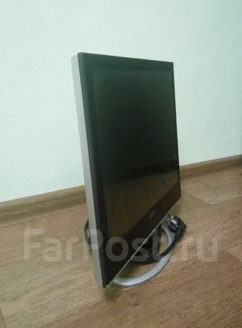Xerox. 17" ����