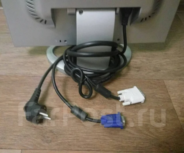 Xerox. 17" ����