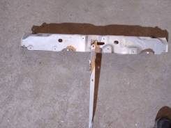 Крышка рамки радиатора. Toyota ist, NCP60, NCP61, NCP65 Toyota XA, NCP61 Toyota Scion, NCP61 Toyota Raum, NCZ20, NCZ25 Двигатели: 1NZFE, 2NZFE