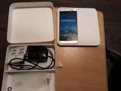 HTC One M9. �����