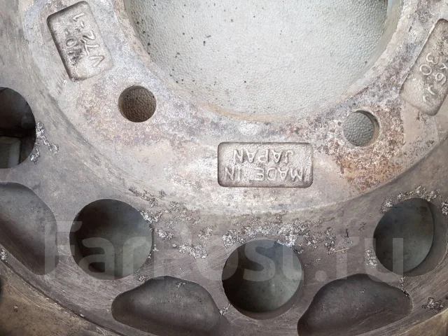 Berg. 6.0x14", 5x139.7, ET30 ����