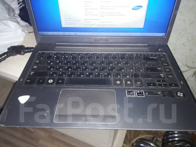 Samsung 530U4C. 14", 1,5����, ��� 4 ��, ���� 1 000���, WiFi: 1, Bluetooth: 1, ����������� �� 3��. ����