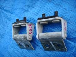 Крепление двери багажника. Mazda Bongo Friendee, SG5W, SGE3, SGEW, SGL3, SGL5, SGLR, SGLW Двигатель WLT