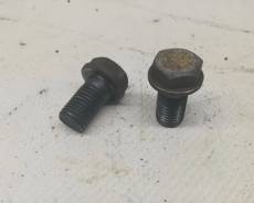 Болт маховика. Toyota: Platz, Corona, Scepter, Ipsum, iQ, Avensis, Sprinter Trueno, Corolla, Tercel, Probox, Yaris Verso, Dyna, Raum, Vista, Sprinter...