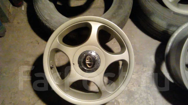 Kosei Grand Infest D4. 6.5x15", 4x100, 4x114.3, �� 60,1���. ����