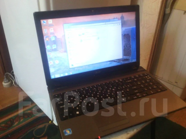 Acer Aspire 5560G. 15.6", 1,5����, ��� 4 ��, ���� 500���, WiFi: 1, ����������� �� 3��. ����