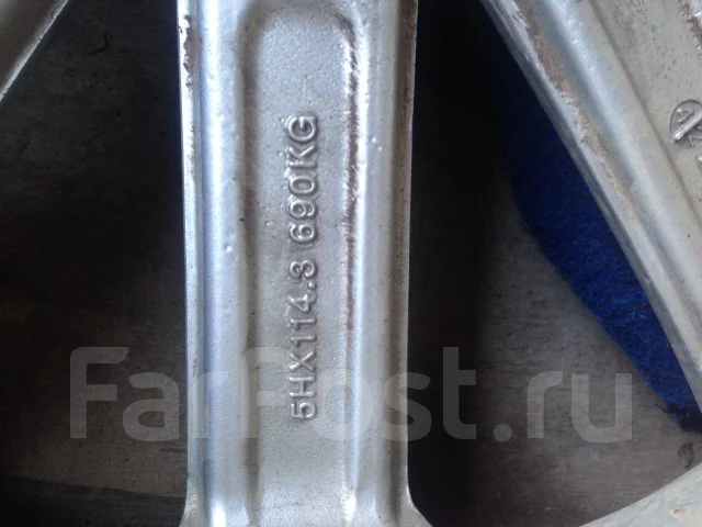 Venerdi. 9.0x19", 5x114.3 ����
