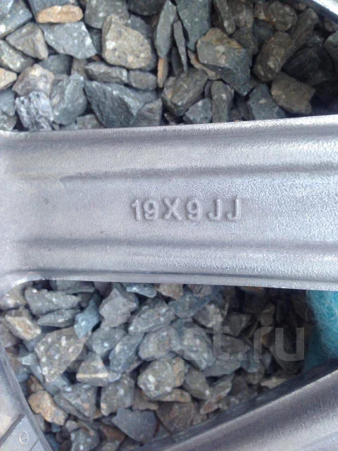 Venerdi. 9.0x19", 5x114.3 ����