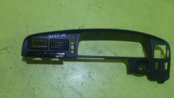 Консоль панели приборов. Toyota Hilux Surf, KZN130G, KZN130W Двигатель 1KZTE