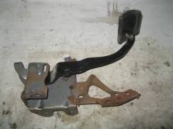 Педаль тормоза. Renault: Kangoo, Megane, Modus, Logan, Duster, Scenic, Fluence, Laguna, Sandero, Clio Лада Ларгус Двигатели: K4M, F4R, F9Q, K4J, K9K...