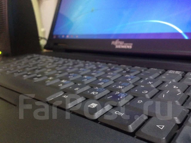 Fujitsu Siemens. 15.6", 2,3����, ��� 2048 ��, WiFi: 1, Bluetooth: 1, ����������� �� 2��. ����