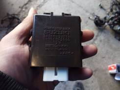 Блок управления дверями. Suzuki Escudo, TA01R, TA01W, TA11W, TA31W, TA51W, TD01W, TD11W, TD31W, TD51W, TD61W Suzuki X-90, LB11S