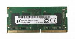 SO-DIMM DDR4.