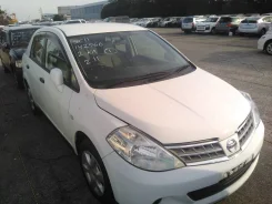 Nissan Tiida Latio. SC11, HR15 ����