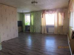 1-комнатная, улица Адмирала Угрюмова 2. Пригород, агентство, 31 кв. м.