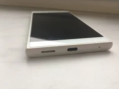 Sony Xperia L. �/�