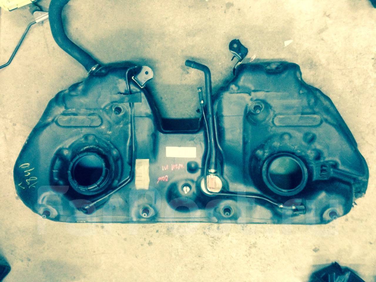 Бак мерседес 210. Бак мерседес 124. Топливный бак мерседес w211 рестайлинг. 211 мерс e240 бензин бак. Топливный бак мерседес 300 литров.