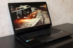 Asus ROG G750JX. 17.3", 2,4����, ��� 8 ��, ���� 1 000���, WiFi, Bluetooth, ����������� �� 5��.
