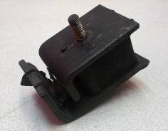 Подушка двигателя. Nissan: Urvan, Caravan, NV350 Caravan, Atlas, King Van, Homy Двигатель VG30E