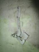 Крепление капота. Hyundai ix35 Hyundai Tucson, LM, TL Двигатели: D4HA, G4FD, G4FJ, G4KD, G4KE, G4NA