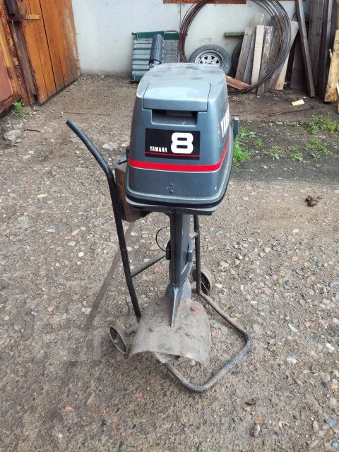 Yamaha. 2000 ���, ����� 3,8��., ��������� ���������, 8��.�., ������ ����