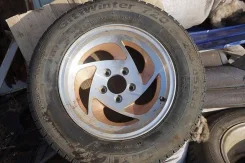 Fox. x15", 5x114.3 ����