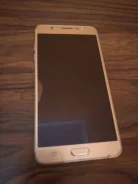 Samsung Galaxy J7. �/�