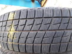 Bridgestone Ice Partner. Всесезонные, 2012 год, износ: 10%, 2 шт