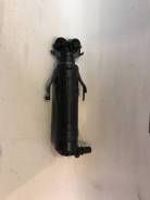 Омыватель фар. Volkswagen Caddy, 2CA, 2CB, 2CH, 2CJ Volkswagen Touran, 1T3 Двигатели: BSE, BSF, BSX, CAVB, CAVC, CAYB, CAYC, CBZB, CDGA, CFHC, CFHF, C...