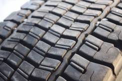 Bridgestone W990. Зимние, без шипов, 2013 год, 10 %, 2 шт