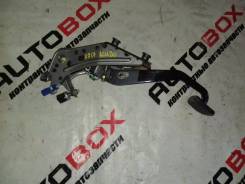 Концевик под педаль тормоза. Toyota: Corona, Lite Ace, Platz, Ipsum, Avensis, Sprinter Trueno, Corolla, Yaris Verso, Probox, Tercel, MR-S, Raum, Sprin...