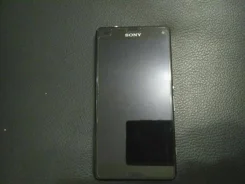 Sony Xperia Z3 Compact. �/�