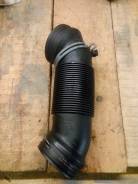 Патрубок воздухозаборника. Volkswagen: Passat, Eos, Jetta, Scirocco, Passat CC, Touran, Golf, Beetle Seat Altea, 5P1, 5P5, 5P8 Seat Leon, 1P1 Seat Tol...