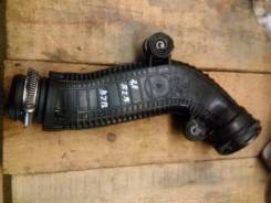Патрубок интеркулера. Volkswagen: Passat, Eos, Jetta, Scirocco, Sharan, Tiguan, Passat CC, Golf, Beetle Seat Altea, 5P1, 5P5, 5P8 Seat Leon, 1P1 Seat...