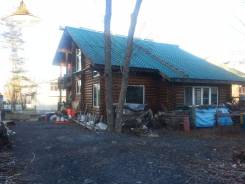 Продается бревенчатый дом с участком на ул. Четвертая Ботанический сад. Улица Четвертая 14б, р-н Океанская, площадь дома 280 кв. м., централизованный...